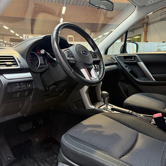 Subaru Forester 9 of 12