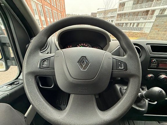 Renault Master 15 of 19