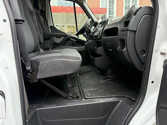 Renault Master 12 of 19