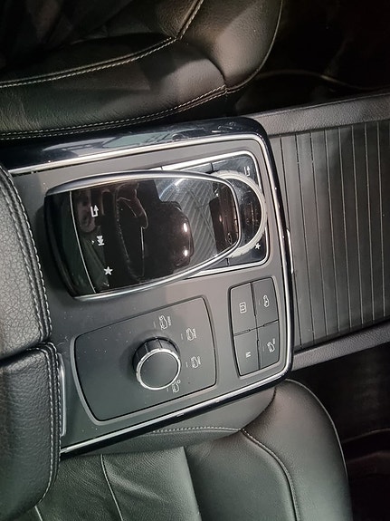 Mercedes-Benz GLE350 d 15 of 19