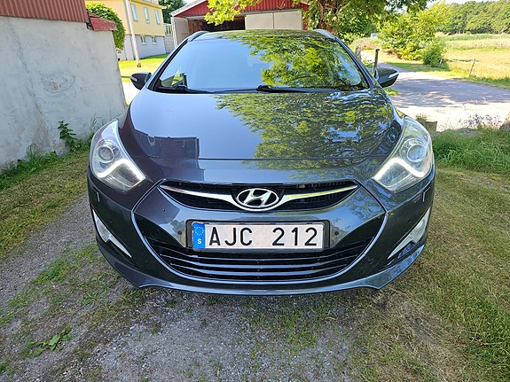 Hyundai i40 2 of 18