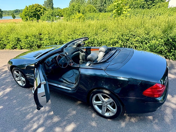 Mercedes-Benz SL500 2 of 5