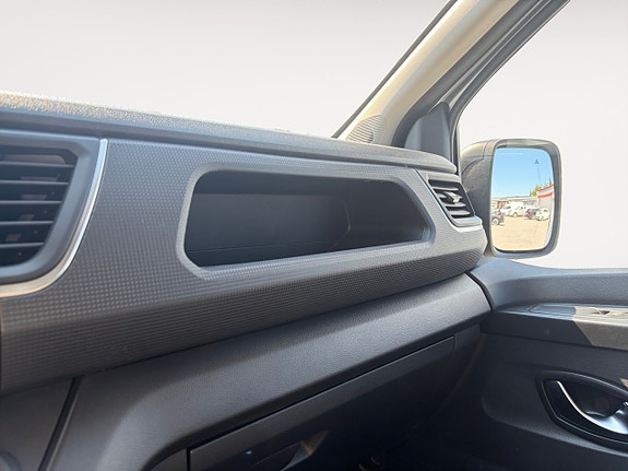 Nissan Primastar 15 of 15