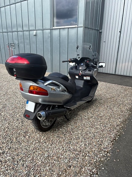 Suzuki AN650 Burgman 3 of 5
