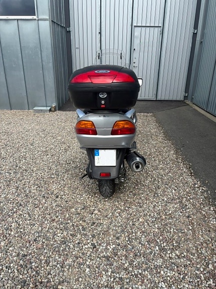Suzuki AN650 Burgman 4 of 5