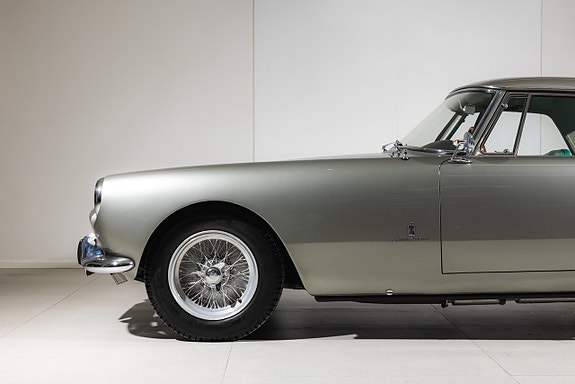 Ferrari 250 GT 16 of 21
