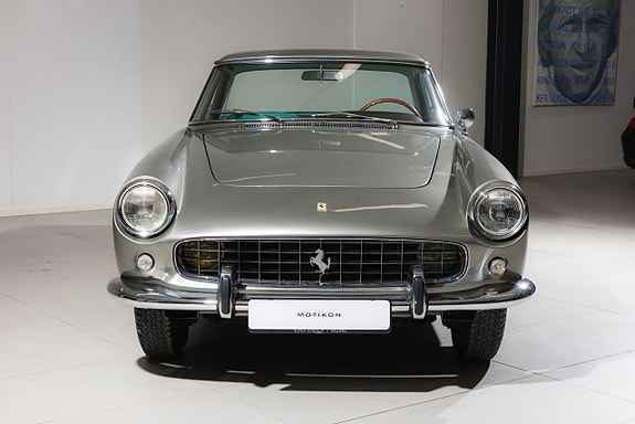 Ferrari 250 GT 15 of 21