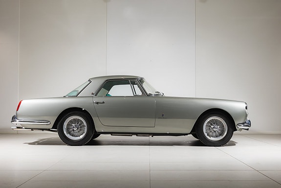 Ferrari 250 GT 13 of 21