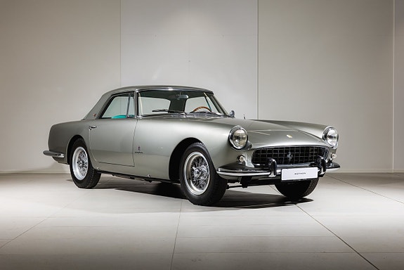 Ferrari 250 GT 14 of 21