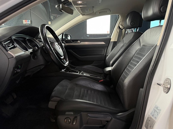 Volkswagen Passat 7 of 12