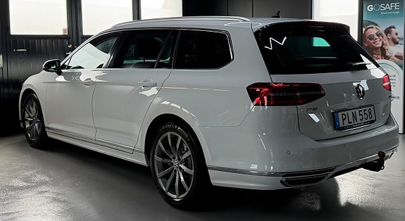 Volkswagen Passat 3 of 12