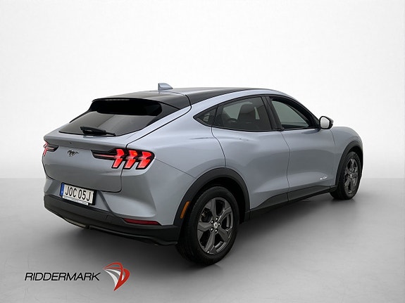 Ford Mustang Mach-E 9 of 30