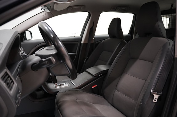 Volvo V70 6 of 16