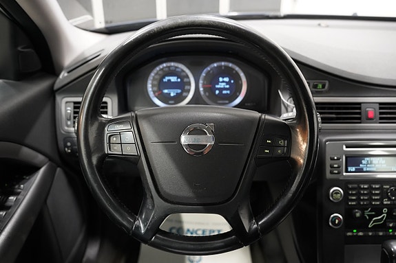 Volvo V70 9 of 16