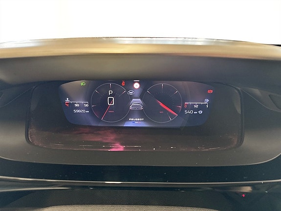 Peugeot 408 8 of 15