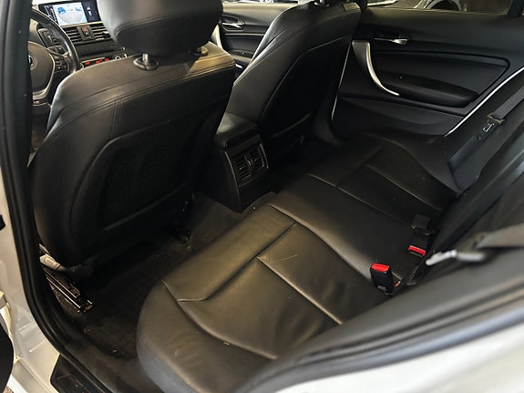 BMW 118d 8 of 11