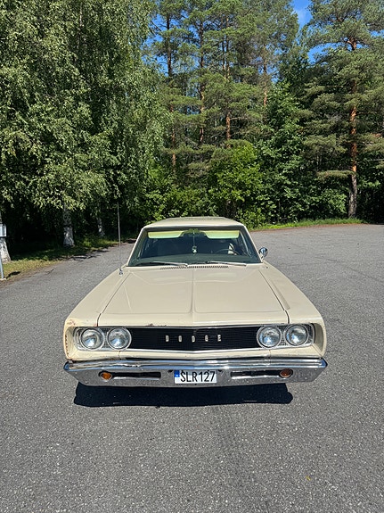 Dodge Coronet 3 of 5