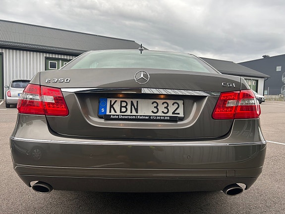 Mercedes-Benz E350 9 of 27