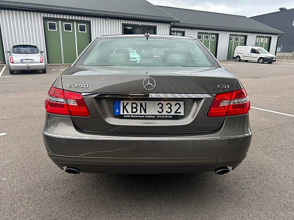 Mercedes-Benz E350 6 of 27
