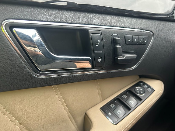 Mercedes-Benz E350 15 of 27
