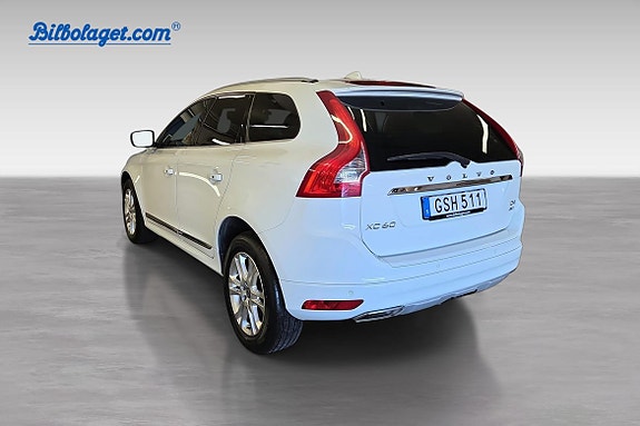 Volvo XC60 4 of 15