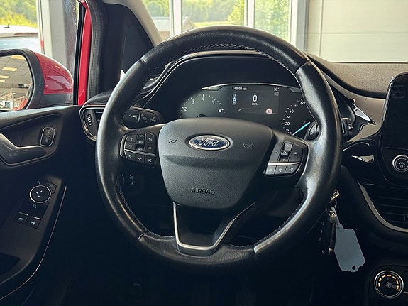 Ford Fiesta 11 of 21