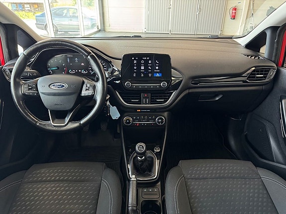 Ford Fiesta 10 of 21