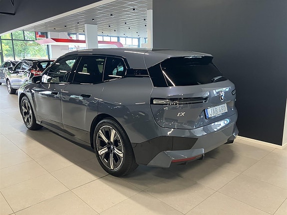 BMW iX 3 of 16