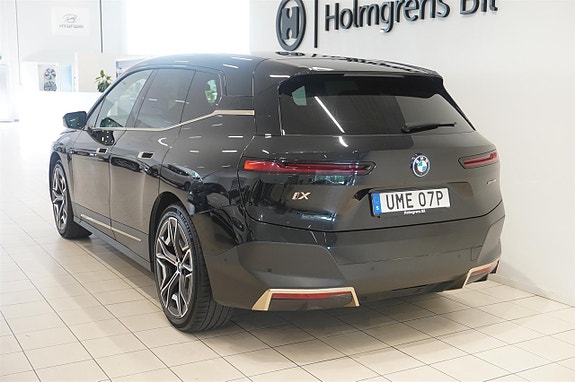BMW iX 5 of 5