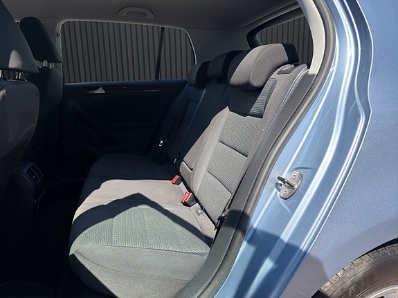 Volkswagen Golf VI 14 of 18