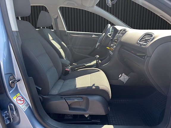 Volkswagen Golf VI 12 of 18