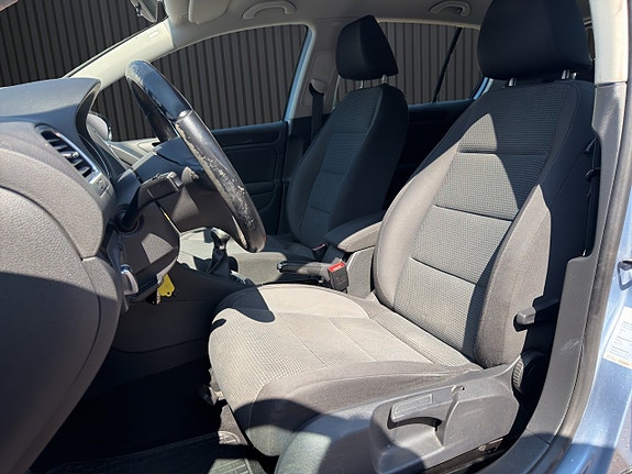 Volkswagen Golf VI 10 of 18