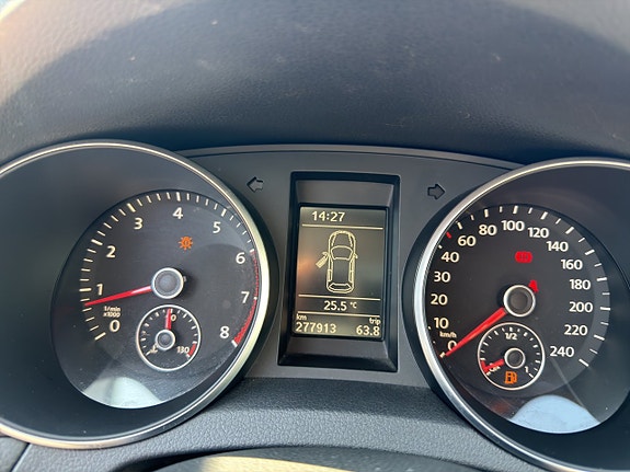 Volkswagen Golf VI 16 of 18