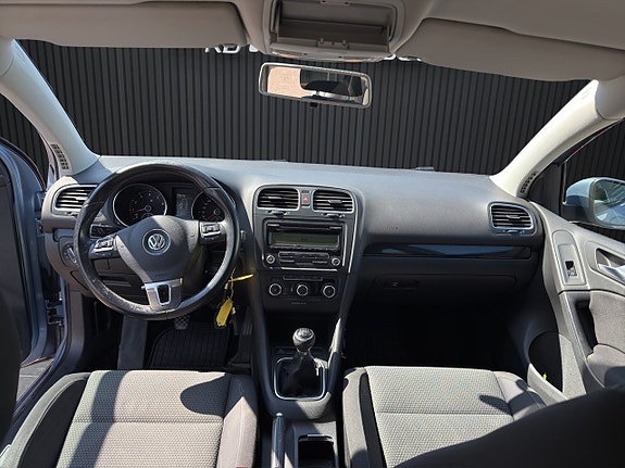 Volkswagen Golf VI 11 of 18