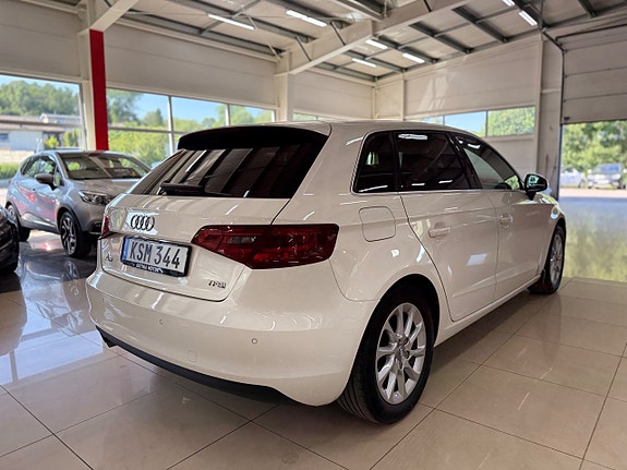 Audi A3 4 of 5