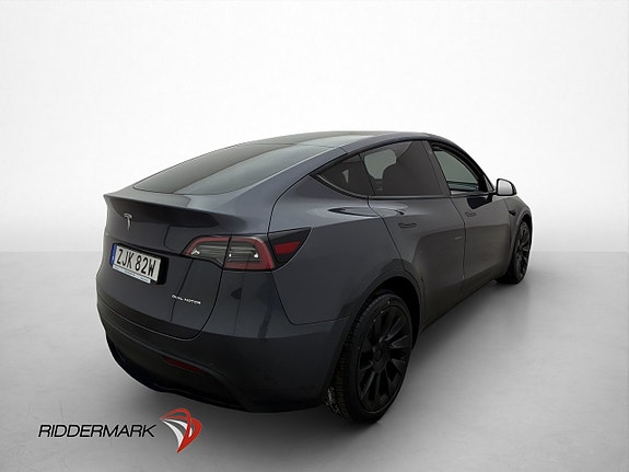 Tesla Model Y 9 of 30