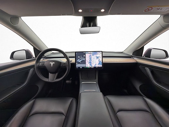Tesla Model Y 13 of 30