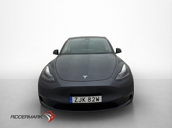 Tesla Model Y 3 of 30