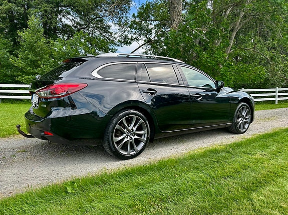 Mazda 6 3 of 5