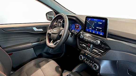 Ford Kuga 3 of 5