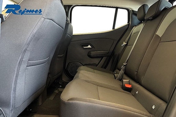 Dacia Sandero 7 of 19