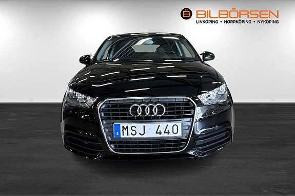 Audi A1 2 of 5