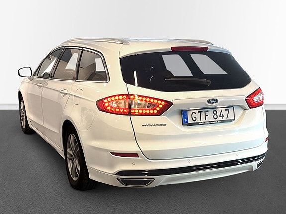Ford Mondeo 2 of 5