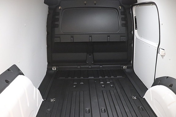 Volkswagen Caddy 8 of 11