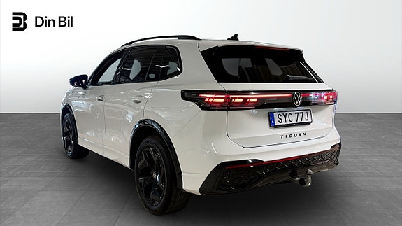 Volkswagen Tiguan 3 of 21