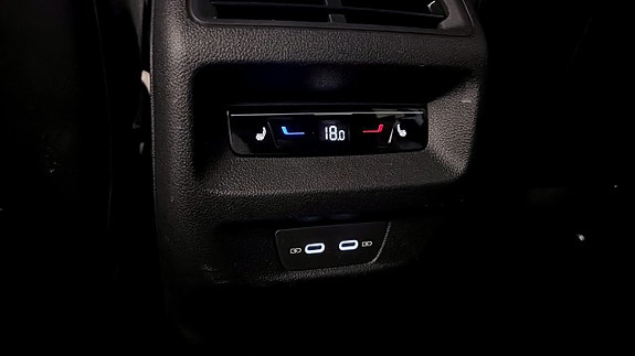 Volkswagen Tiguan 14 of 21