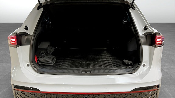 Volkswagen Tiguan 12 of 21