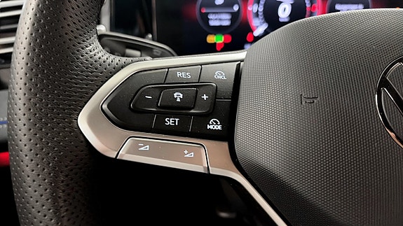 Volkswagen Tiguan 15 of 21