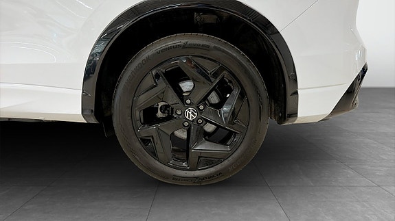 Volkswagen Tiguan 6 of 21