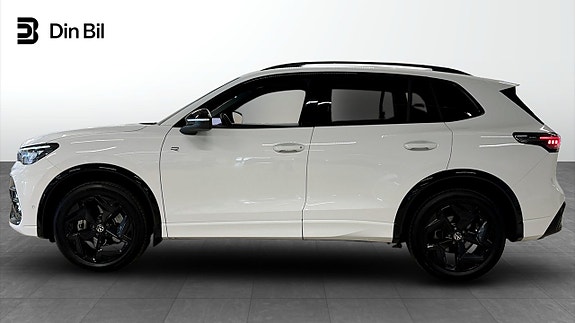 Volkswagen Tiguan 2 of 21